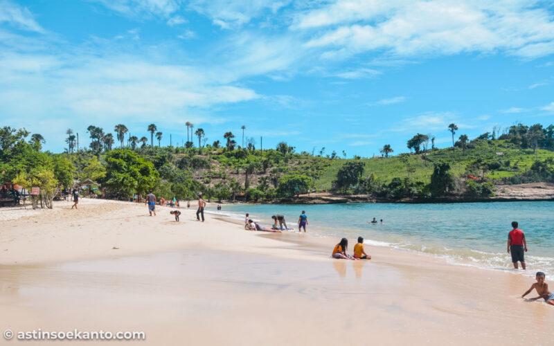 Pesona Pantai Coro Tulungagung